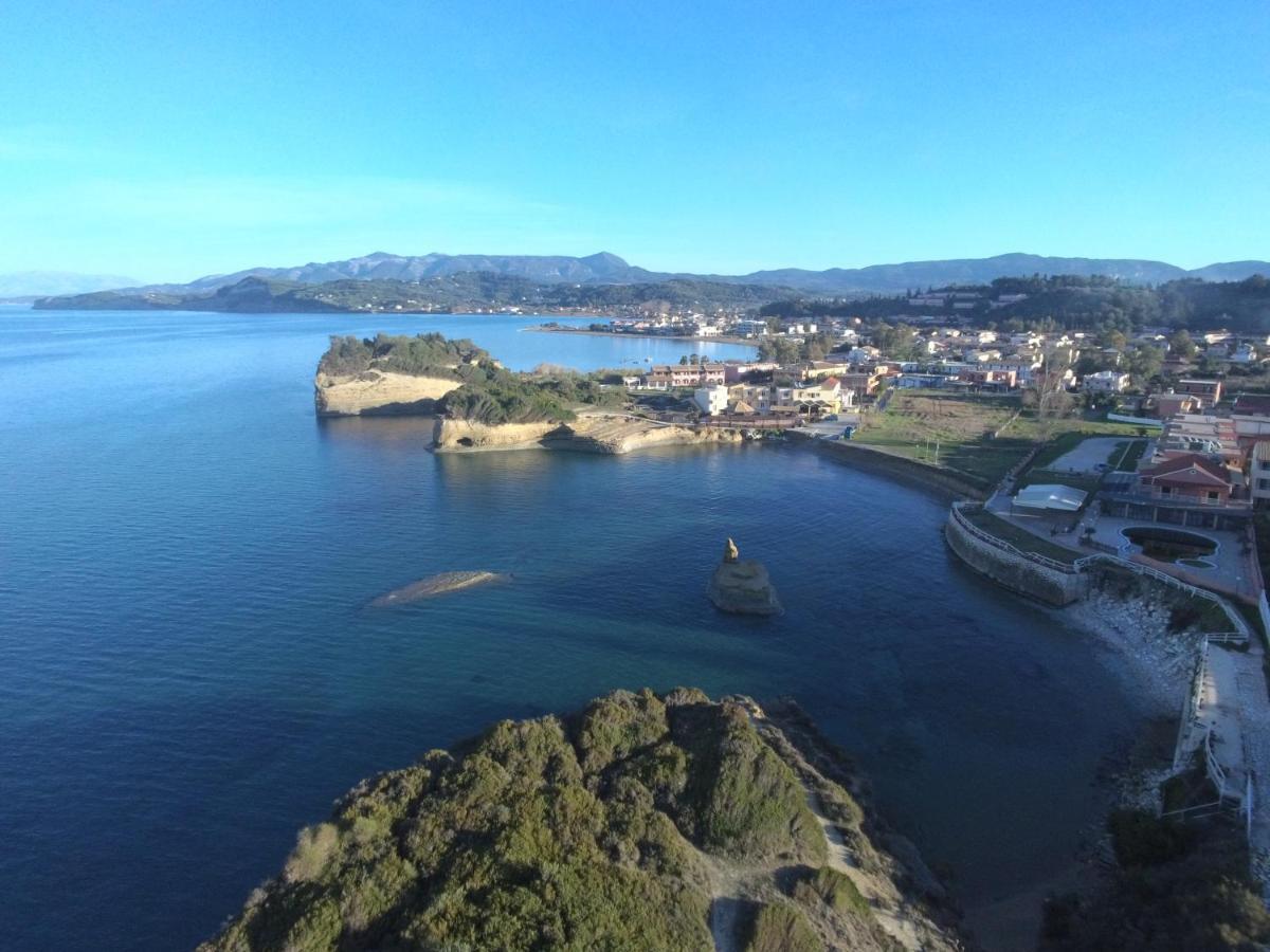 Beautiful Nearby Beach House With Garden, Private Pool And Large Yard Sidárion Exteriör bild